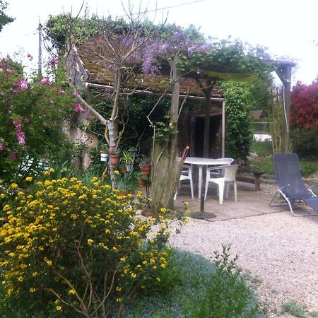 Les 3 Roses Bed & Breakfast Villeneuve-sur-Yonne Luaran gambar