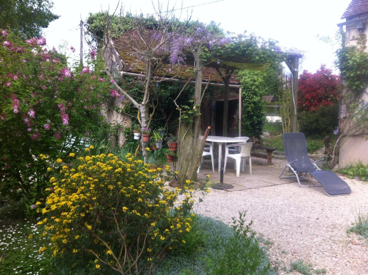 Les 3 Roses Bed & Breakfast Villeneuve-sur-Yonne Luaran gambar