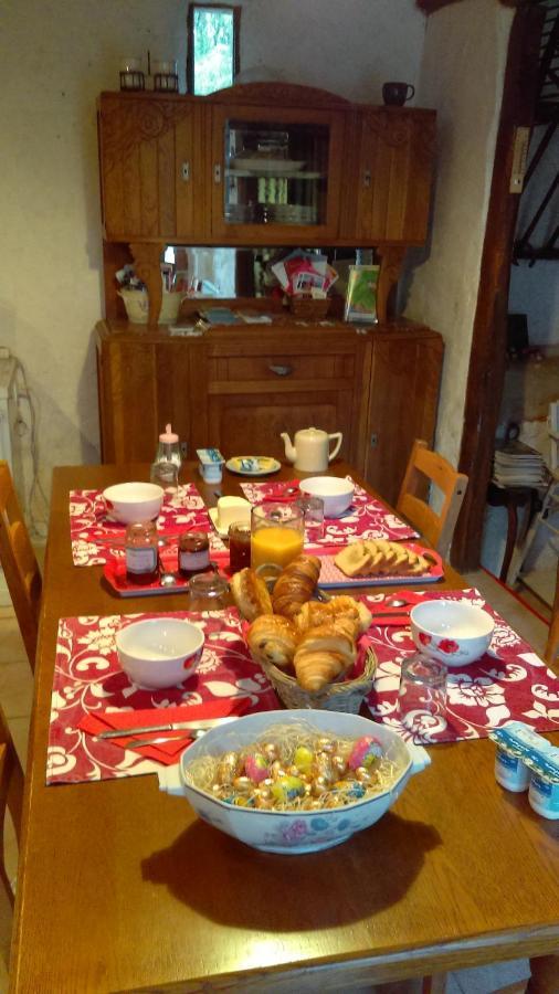 Les 3 Roses Bed & Breakfast Villeneuve-sur-Yonne Luaran gambar