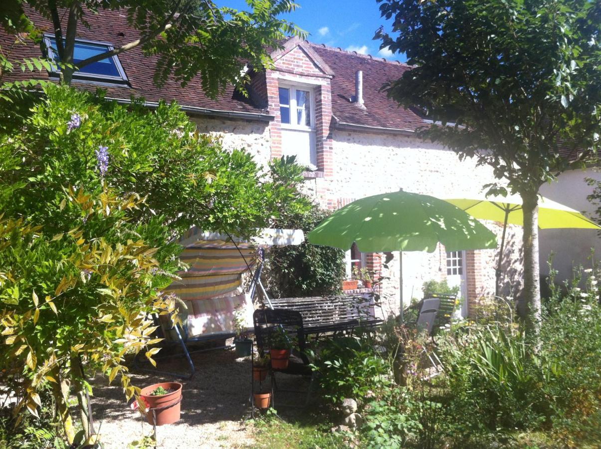 Les 3 Roses Bed & Breakfast Villeneuve-sur-Yonne Luaran gambar